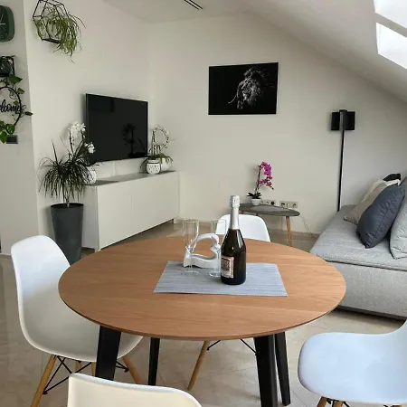 Apartament Leo Free Parking - President Palace Bratysława