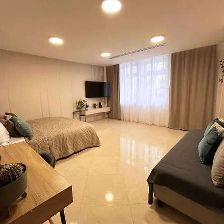 Apartment Leo Free Parking - President Palace
