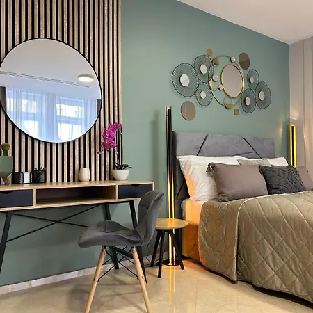 Leo Free Parking - President Palace * Bratislava