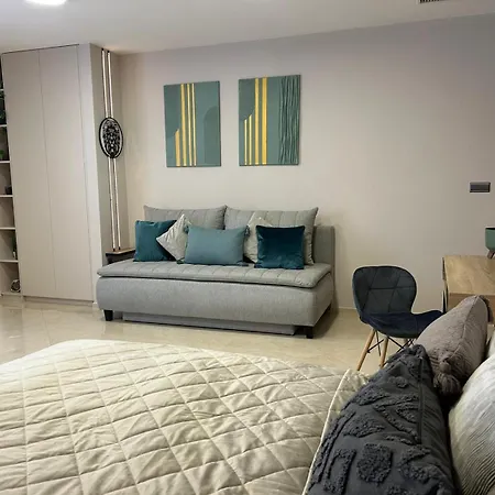 Apartment Leo Free Parking - President Palace