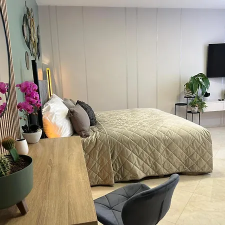 Apartment Leo Free Parking - President Palace Bratislava
