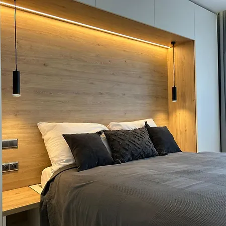 Leo Free Parking - President Palace Apartment Bratislava