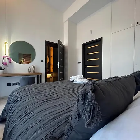 Leo Free Parking - President Palace Apartment