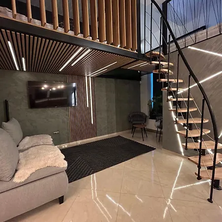 Leo Free Parking - President Palace Bratysława