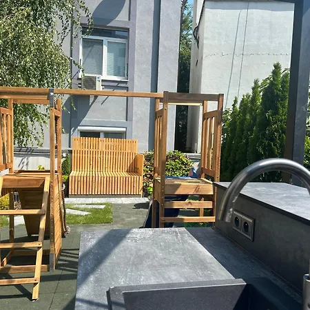 Leo Free Parking - President Palace Apartment Bratislava