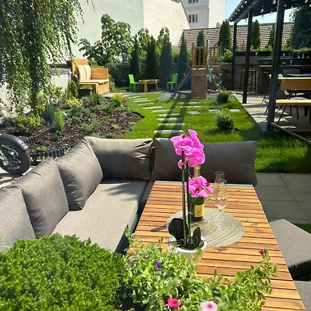 Leo Free Parking - President Palace Apartment