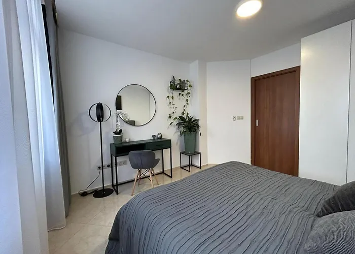 Leo Free Parking - President Palace Apartment