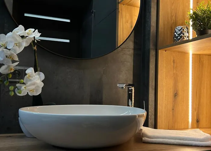 Leo Free Parking - President Palace Apartment Bratislava