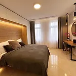 Apartment Leo Free Parking - President Palace Pressburg