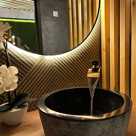 Leo Free Parking - President Palace Lejlighed *